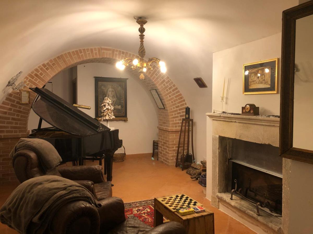 Visione Via Peltuino 19 Apartment Prata d'Ansidonia Exterior photo